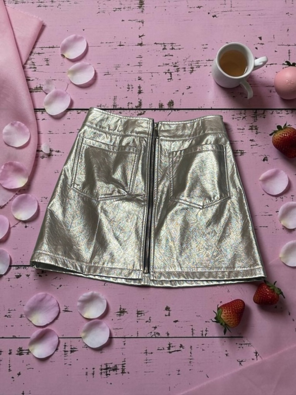 Love 💕 Fire silver faux leather skirt